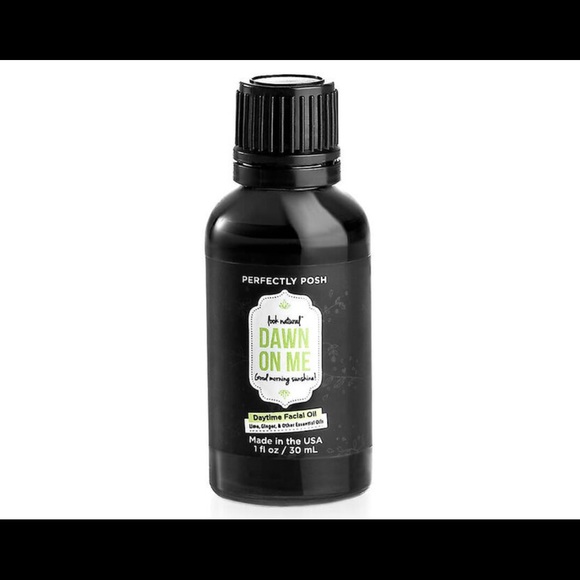 Perfectly Posh Dawn On Me - Picture 3 of 9